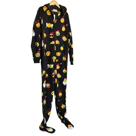 Fleece Footed pajamas emoji xl‎ new - Picture 1 of 7
